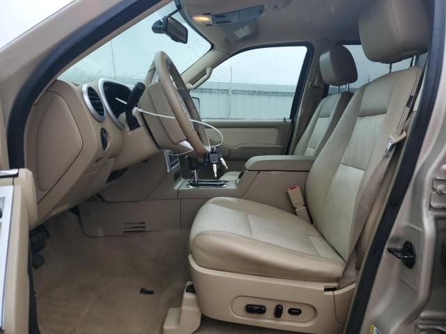 2007 Mercury Mountaineer Luxury