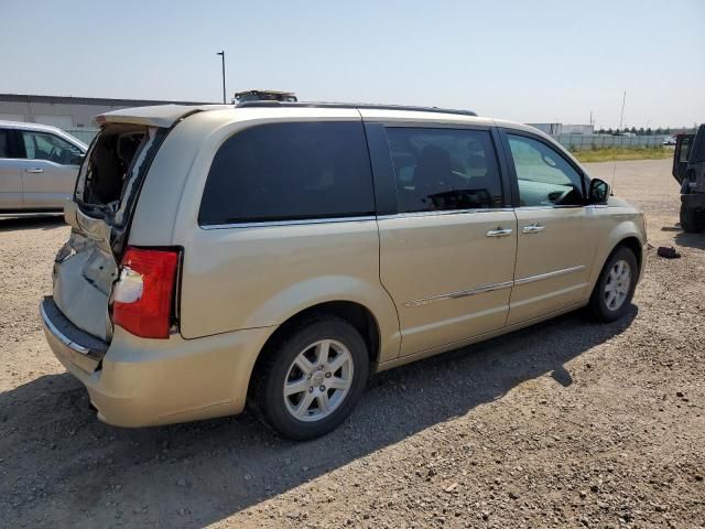 2011 Chrysler Town & Country Touring