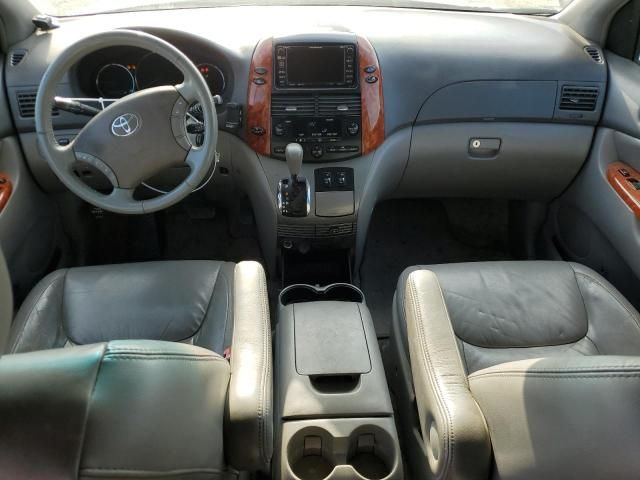 2010 Toyota Sienna XLE