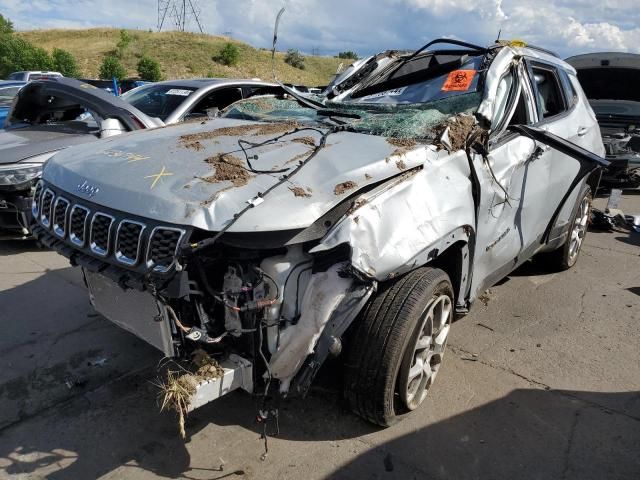 2024 Jeep Compass Latitude LUX