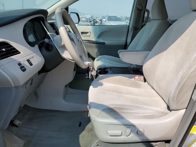 2012 Toyota Sienna LE