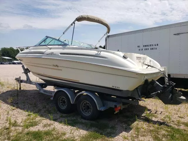 2000 Sea Ray Boat