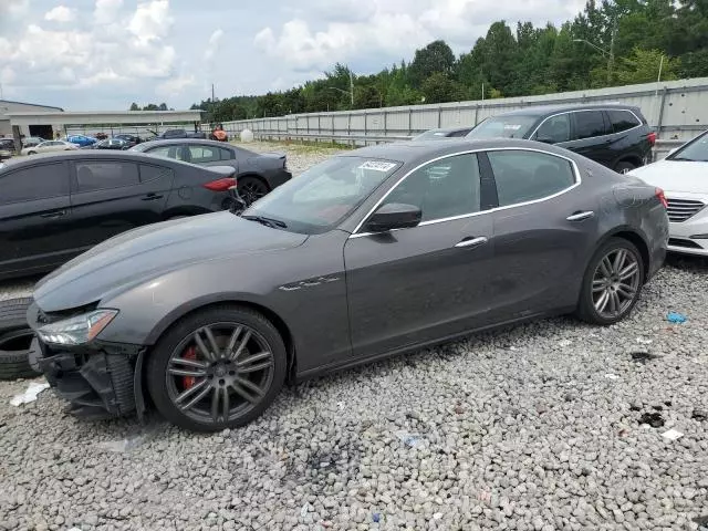 2017 Maserati Ghibli Luxury