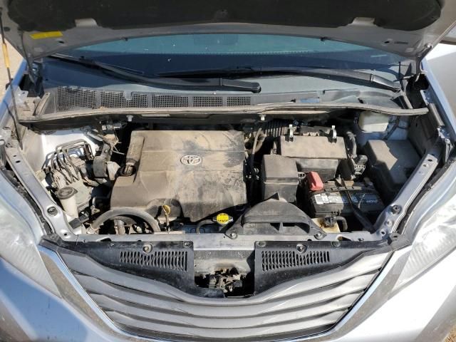 2012 Toyota Sienna XLE