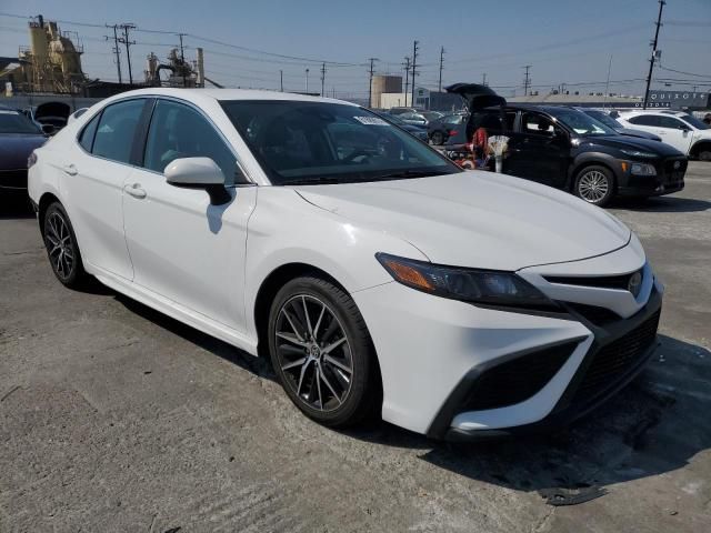 2021 Toyota Camry SE