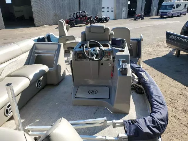 2018 Premier Pontoon