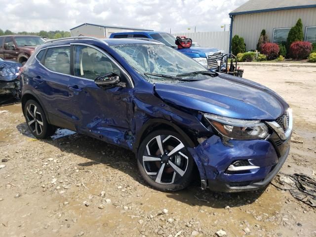 2022 Nissan Rogue Sport SL