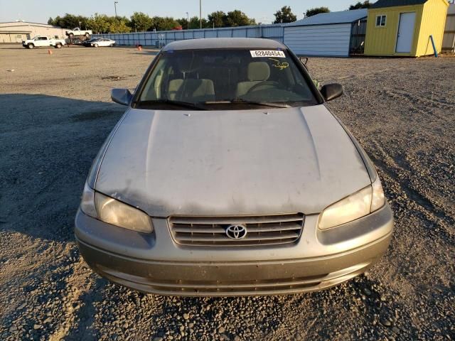 1999 Toyota Camry LE