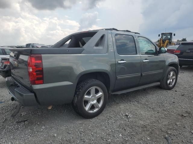 2011 Chevrolet Avalanche LT