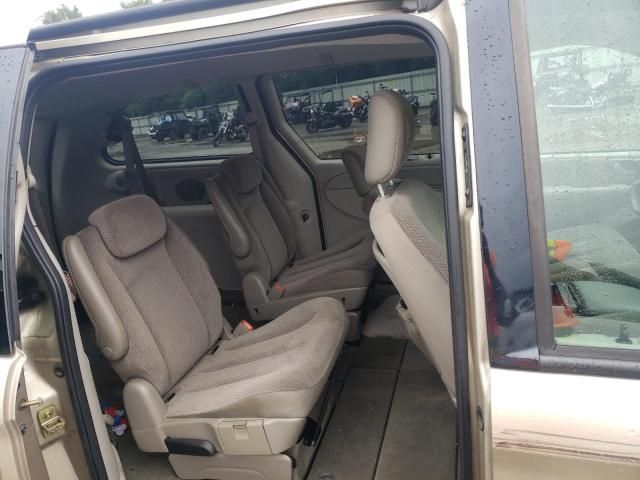 2006 Chrysler Town & Country LX