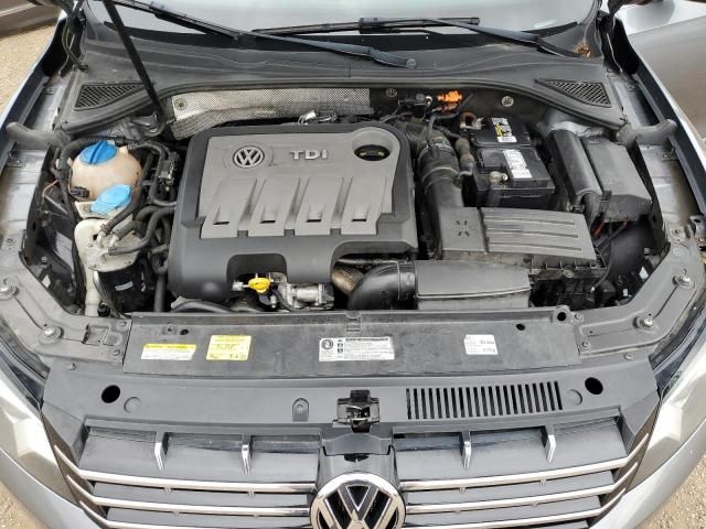 2014 Volkswagen Passat SEL