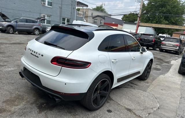 2015 Porsche Macan Turbo