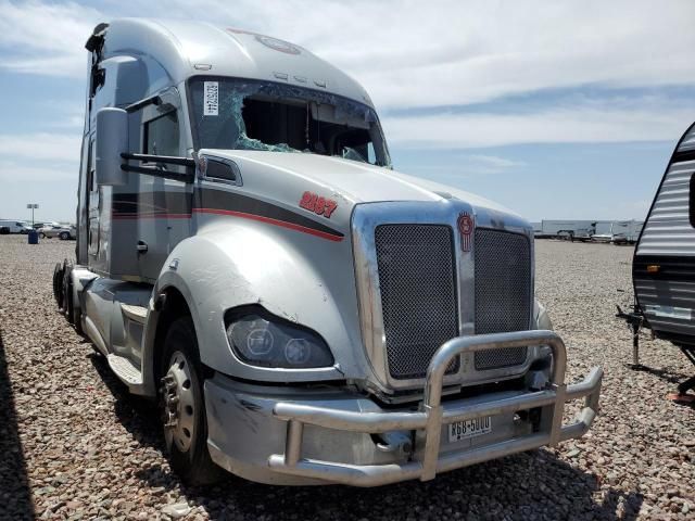 2014 Kenworth Construction T680