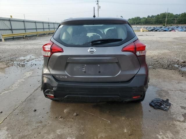 2019 Nissan Kicks S