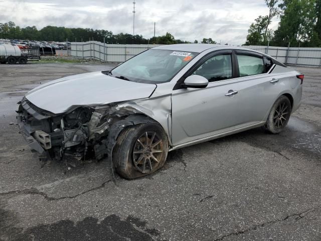 2019 Nissan Altima S