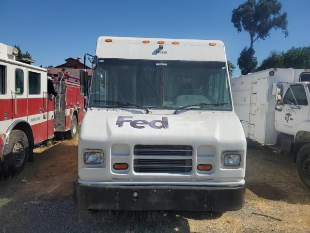 2005 Freightliner Chassis M Line WALK-IN Van