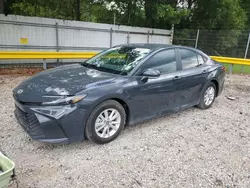 Carros dañados por inundaciones a la venta en subasta: 2025 Toyota Camry XSE