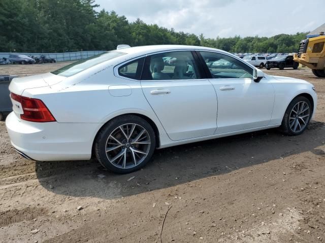 2017 Volvo S90 T6 Momentum