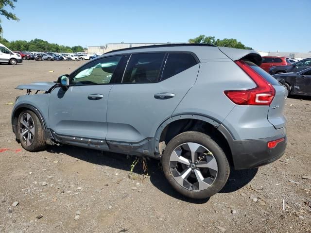 2023 Volvo XC40 Plus