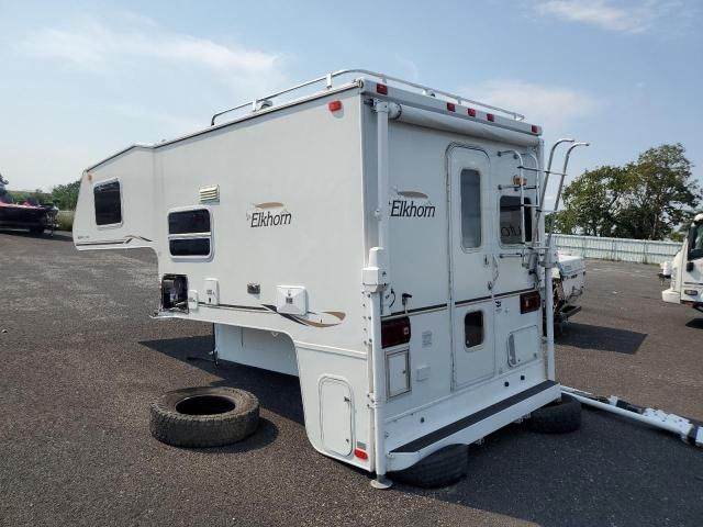 2003 Fleetwood Travel Trailer