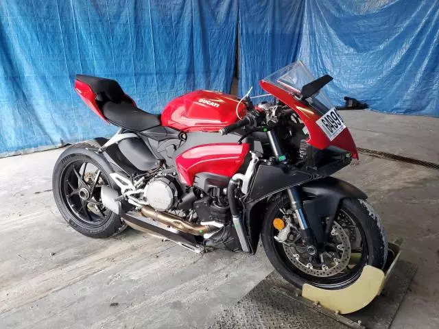 2022 Ducati Panigale V2