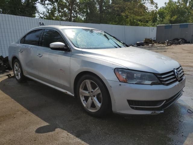 2013 Volkswagen Passat SE