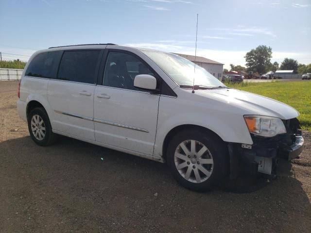 2013 Chrysler Town & Country Touring