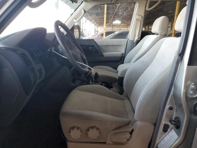 2002 Mitsubishi Montero XLS