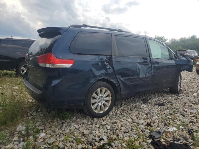 2012 Toyota Sienna LE