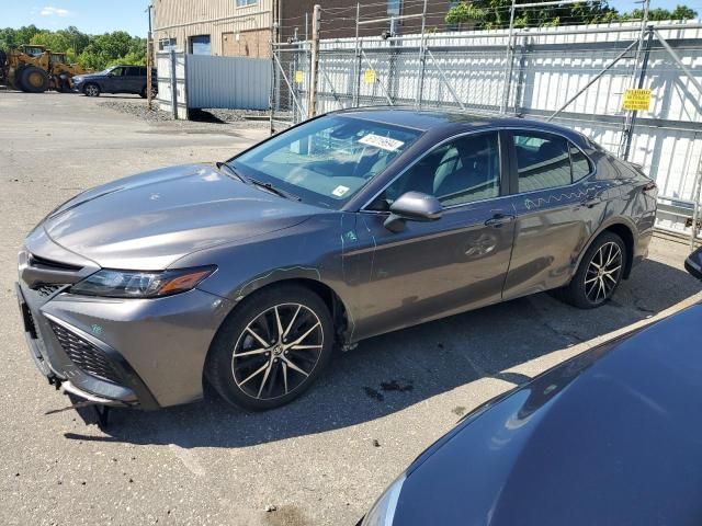 2021 Toyota Camry SE