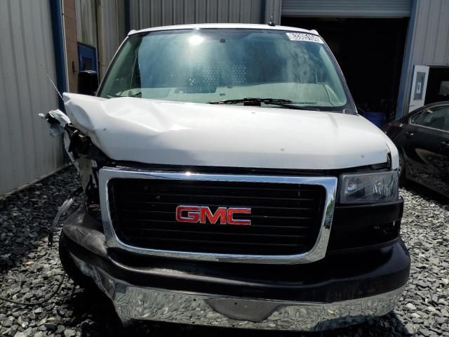 2022 GMC Savana G2500