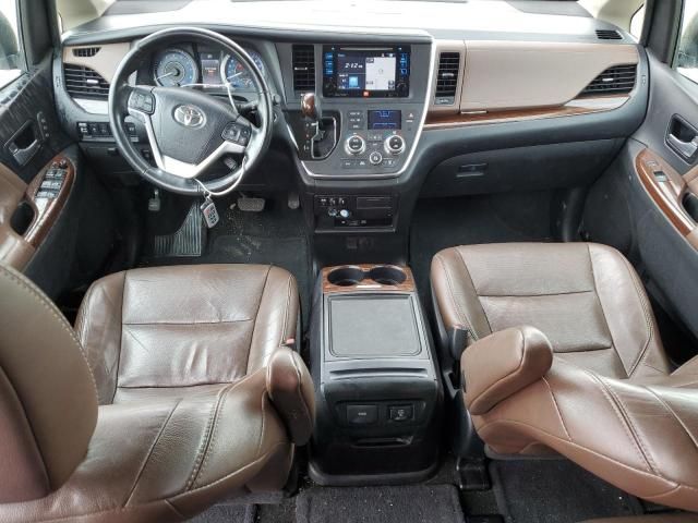 2017 Toyota Sienna XLE