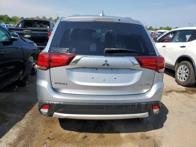 2017 Mitsubishi Outlander ES