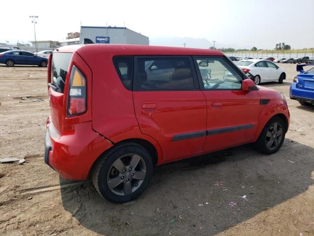 2010 KIA Soul +