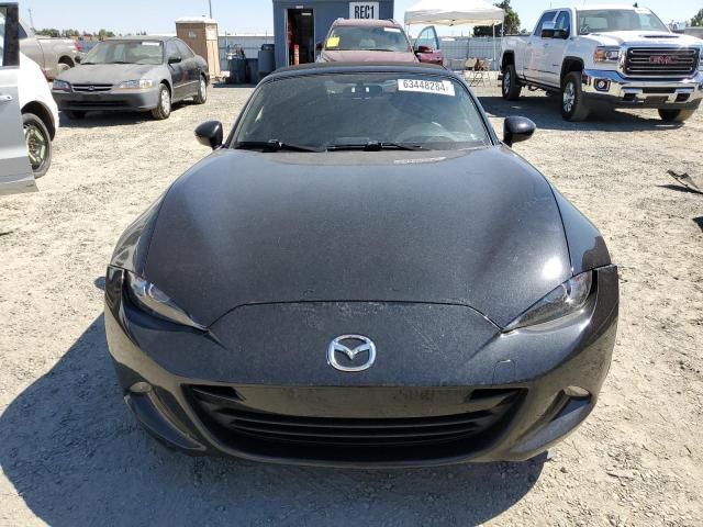 2016 Mazda MX-5 Miata Sport