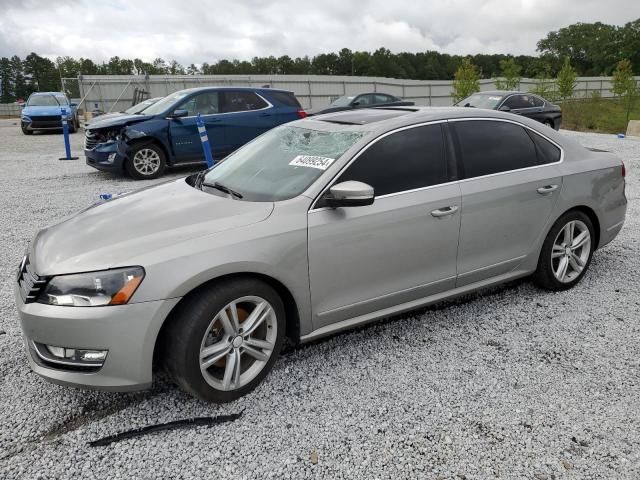 2013 Volkswagen Passat SEL