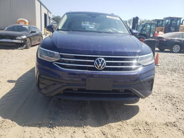 2023 Volkswagen Tiguan SE