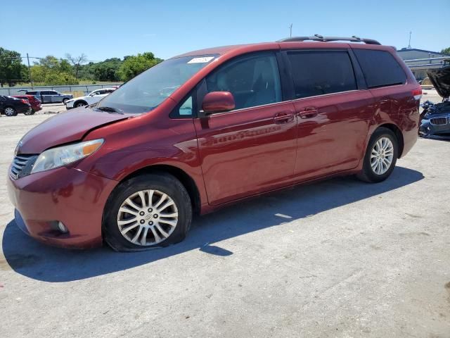 2014 Toyota Sienna XLE