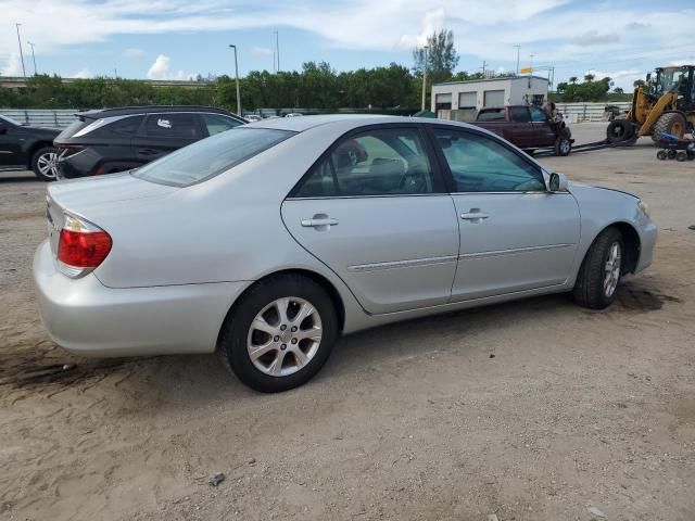 2005 Toyota Camry LE