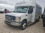 2009 Ford Econoline E350 Super Duty Cutaway Van