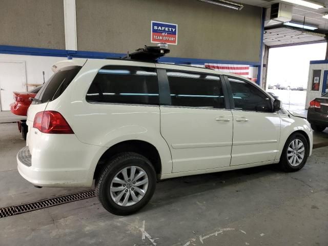 2012 Volkswagen Routan SE