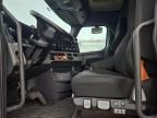 2019 Freightliner Cascadia 126