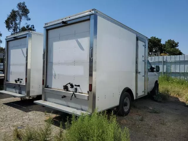 2023 Ford Econoline E350 Super Duty Cutaway Van