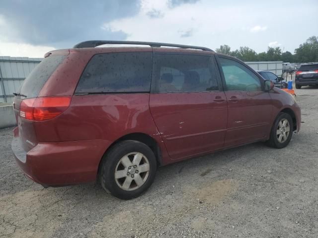 2004 Toyota Sienna XLE