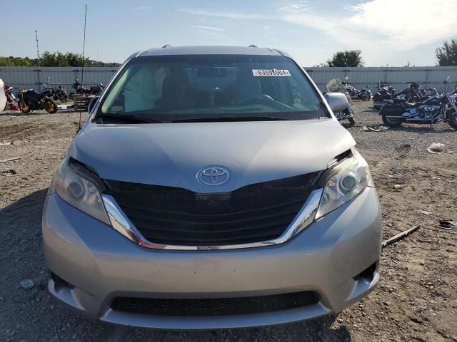 2013 Toyota Sienna LE