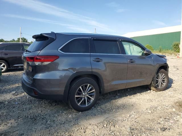 2018 Toyota Highlander SE