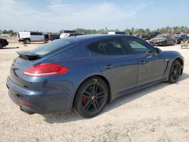 2014 Porsche Panamera 2