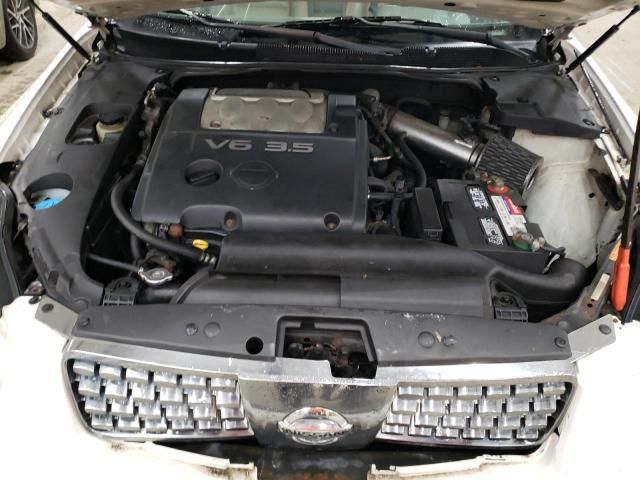 2005 Nissan Maxima SE