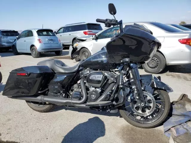 2018 Harley-Davidson Fltrxs Road Glide Special