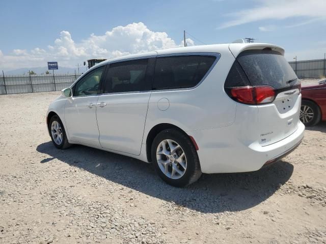 2020 Chrysler Pacifica Touring